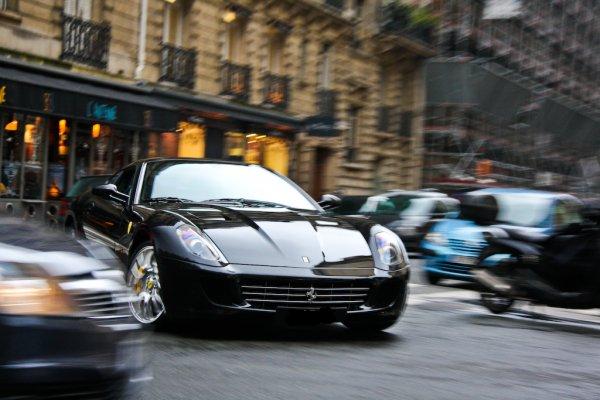 ferrari-599-street