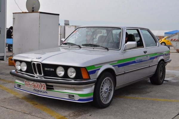 alpina 323.jpg